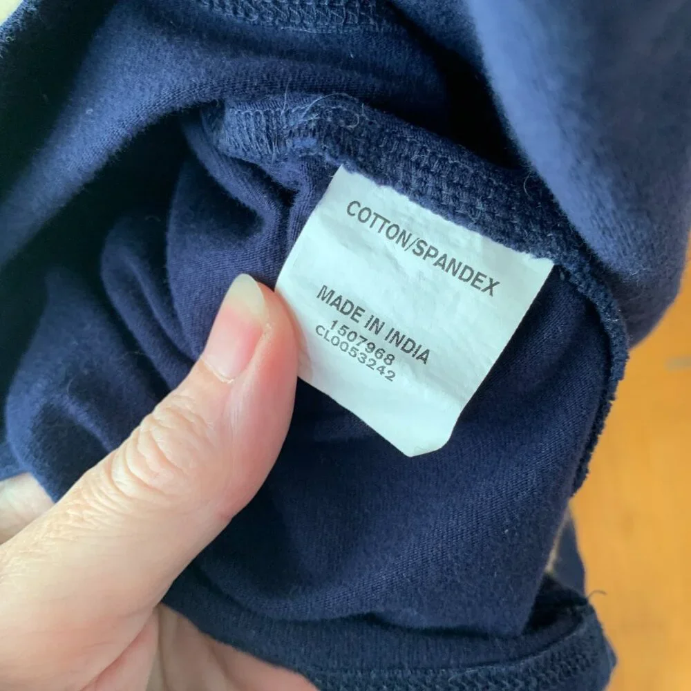 Eshakti dark blue dress with folkloric embroidery - Picture 6 of 6